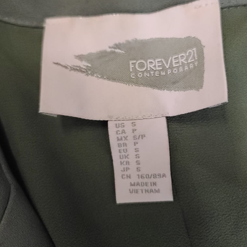 Forever21 contemporary - Picture 8 of 9